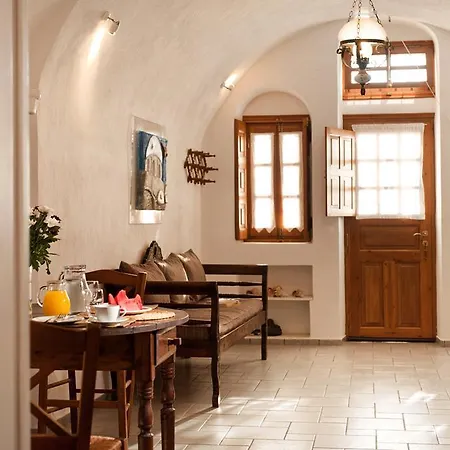 Vista Mare 3* Imerovigli (Santorini)